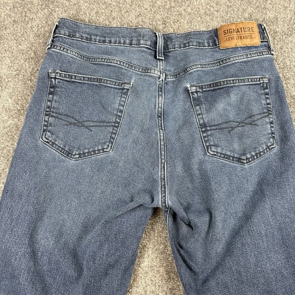 Signature Levi Strauss Athletic Jeans Men's 32x30 Blue Waterless Distressed Work